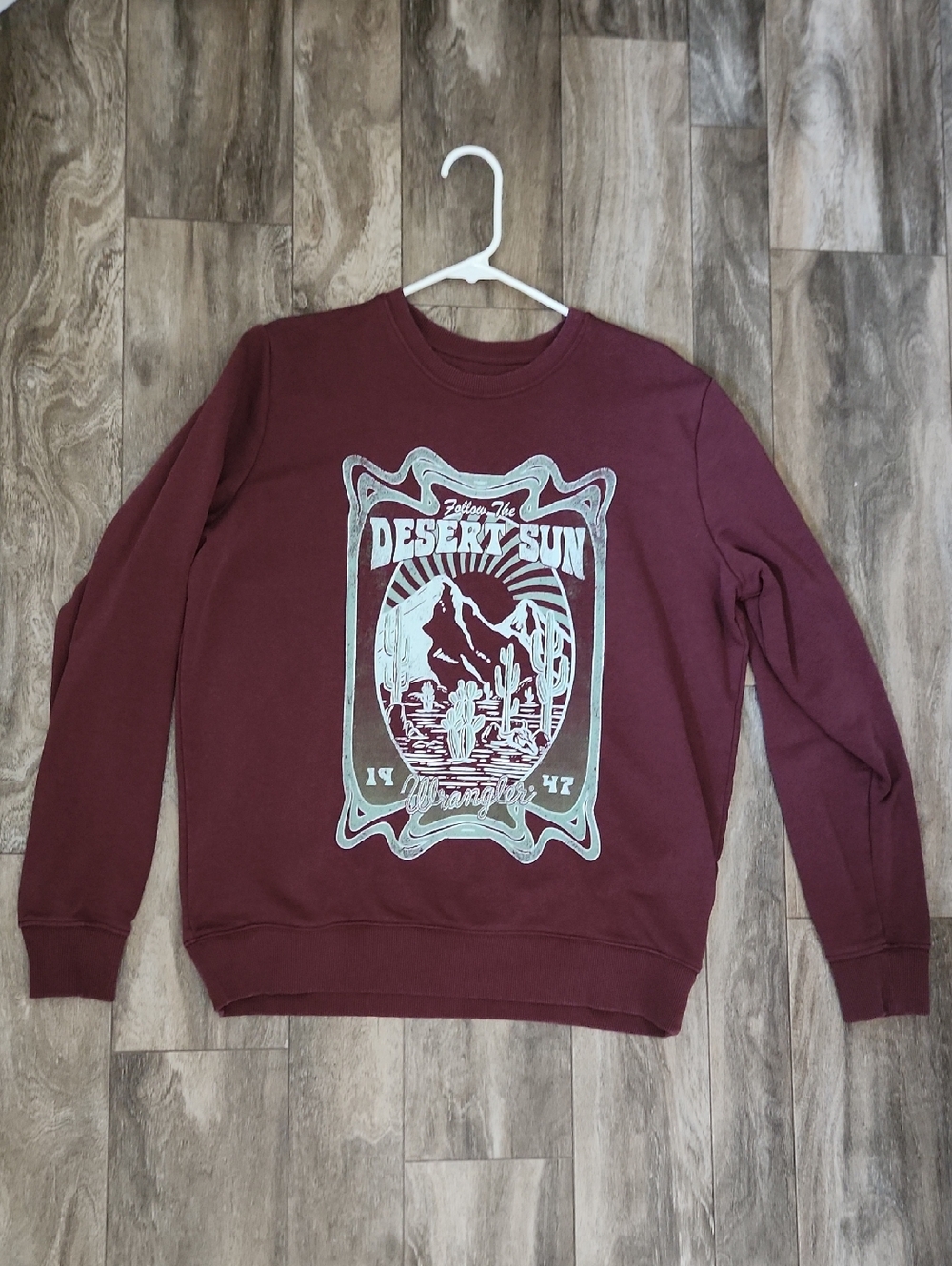 Wrangler Maroon Crewneck Sweater with Desert Sun Graphic